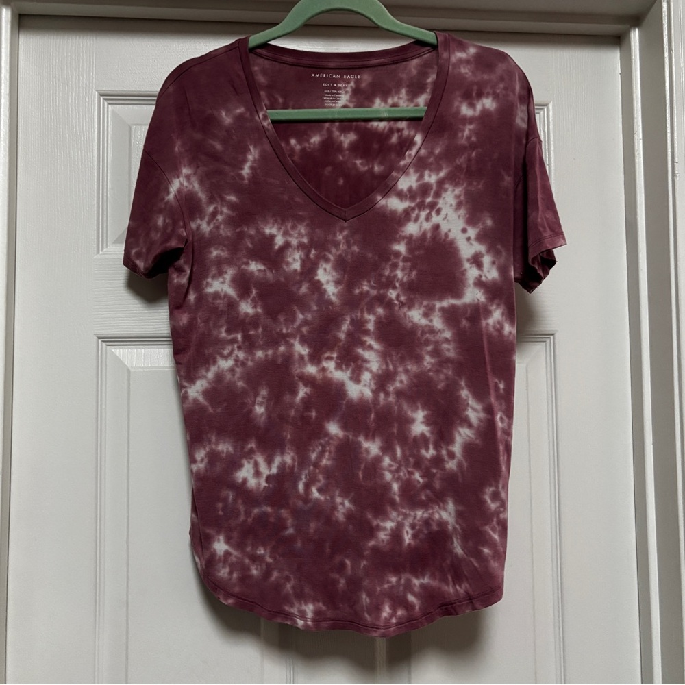 American Eagle Outfitters Purple Short Sleeve Tee